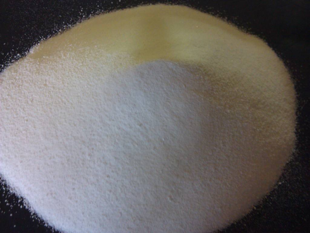 硼酸在釉料中的作用，硼酸溶液有什么作用