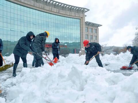 辽宁天元航材下雪6