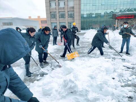 辽宁天元航材下雪7